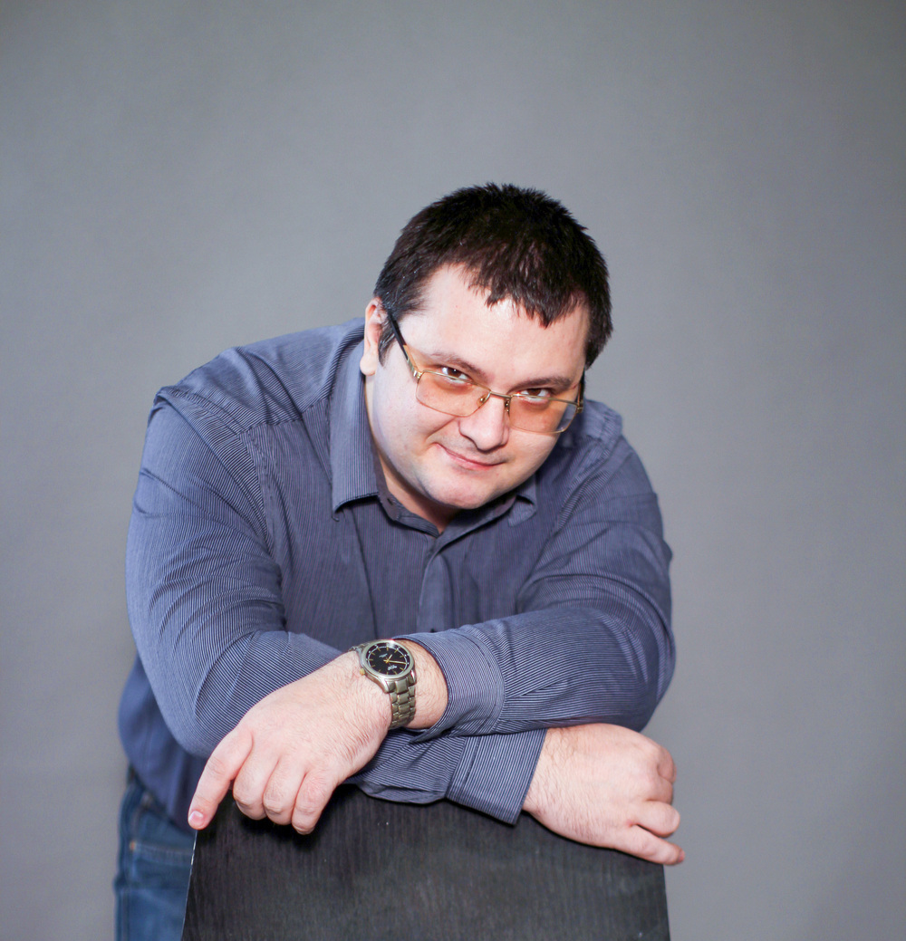 Артем Суханов