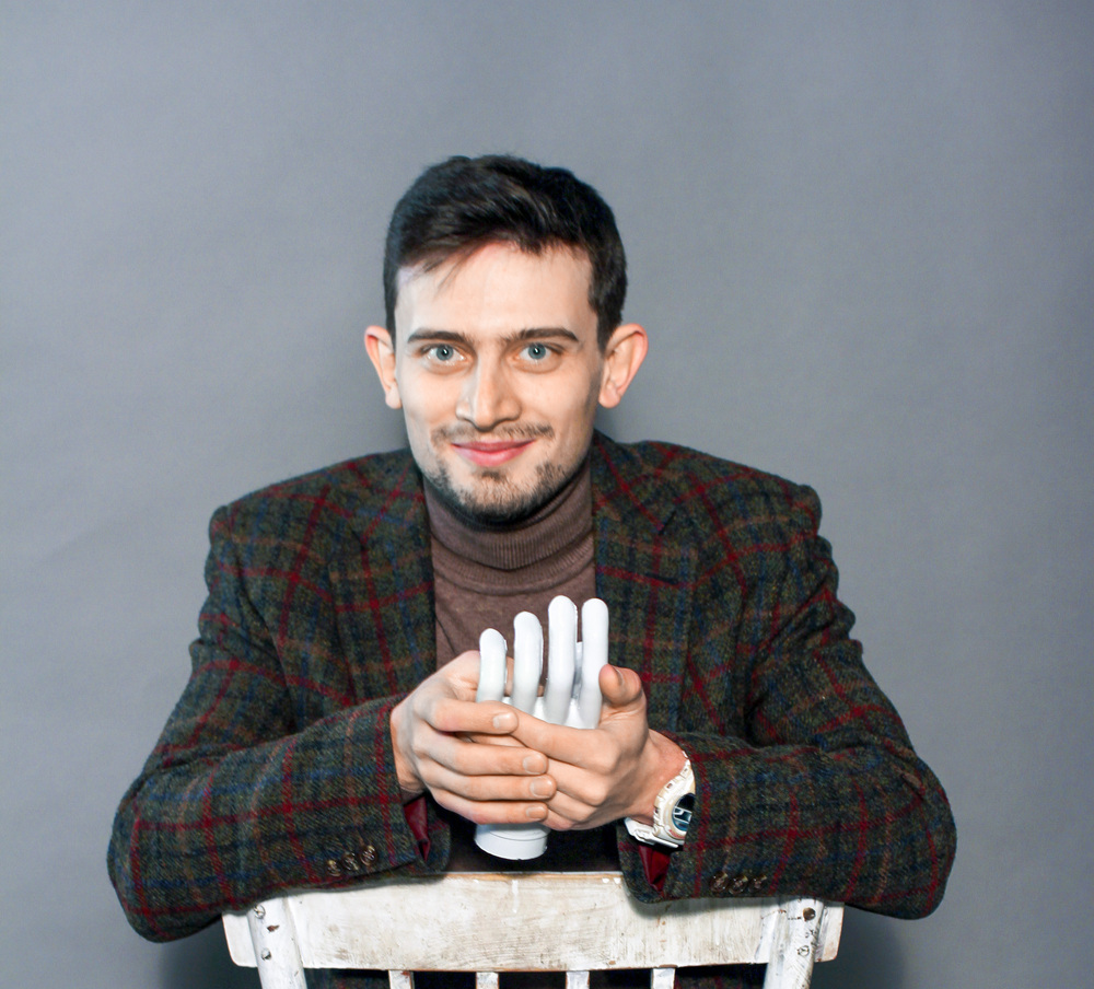 Антон Догадов